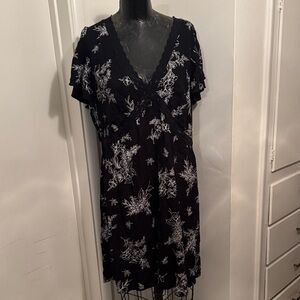 Old Navy Black and White Floral Mini Dress